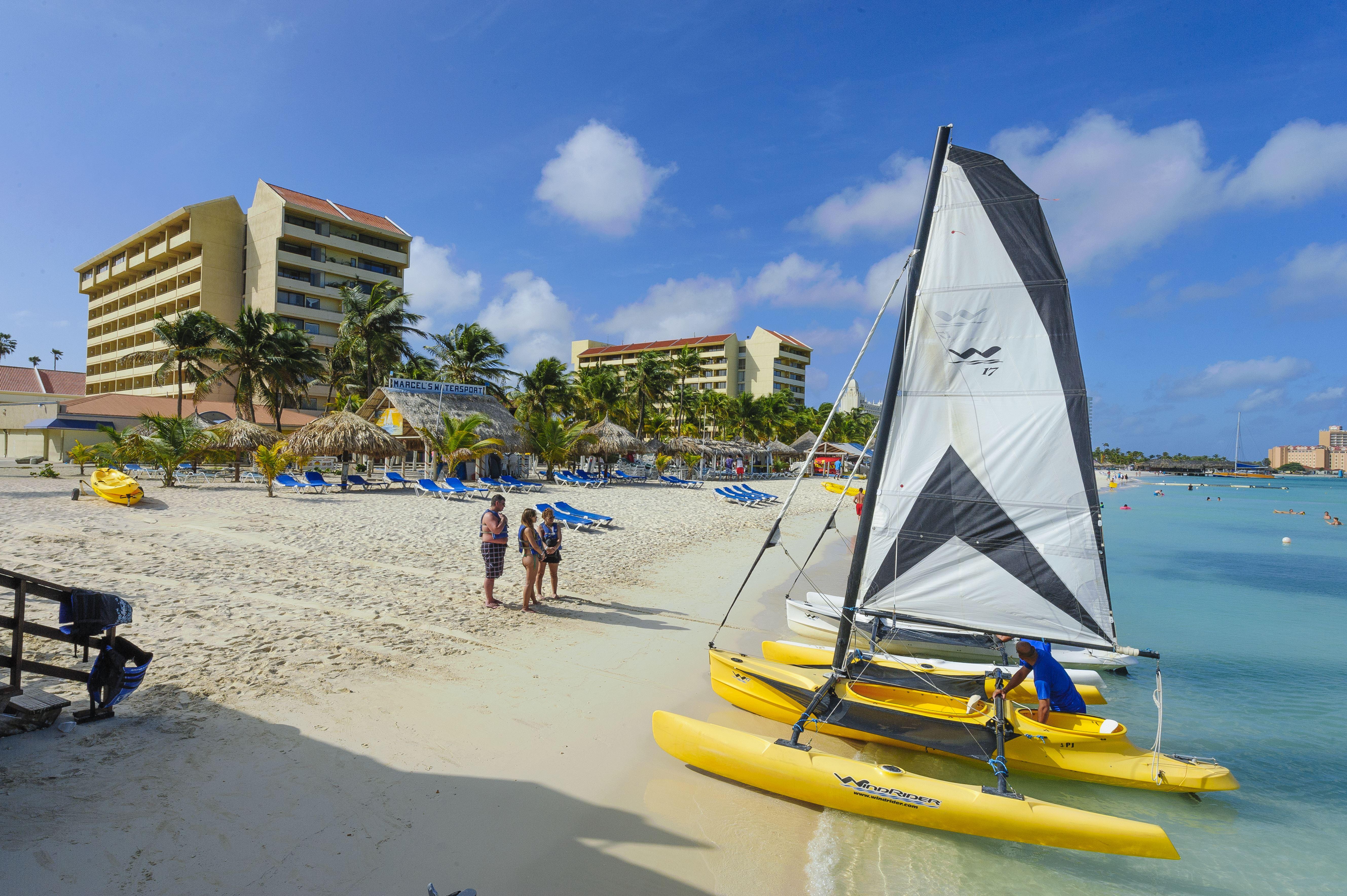 Hotel Barcelo Aruba Palm Beach Exterior foto